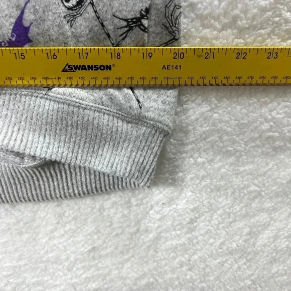 Tim Burton The Nightmare Before Christmas NWT Womens M Crew Neck Tunic Sweater - Picture 8 of 9